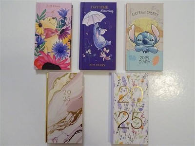 2024 schlankes Tagebuch Woche zum Ansehen ~ Puuh, Eeyore oder Tinkerbell (Auswahl von 3)