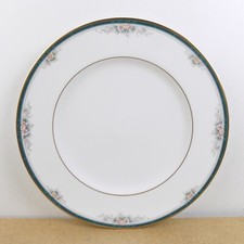 Lot of 4 Noritake Landon 10.5