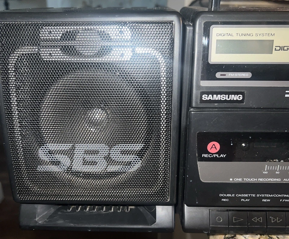 Grabadora de casete doble estéreo Samsung PD-770 VINTAGE funciona - leer Foto 4 de 4