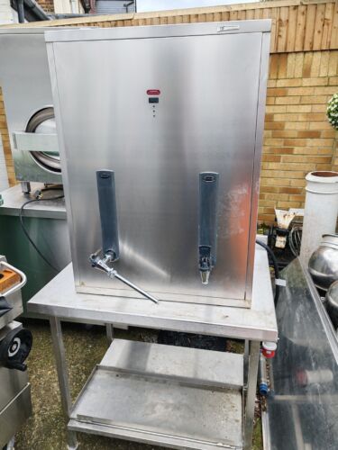 Instanta MOD 18 135 Ltr Twin Tap Counter Water Boiler 3 Phase Electric - Picture 2 of 7