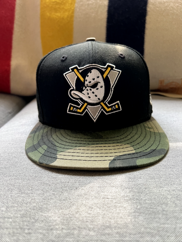 Casquette Mitchell & Ness Anaheim Mighty Ducks - Camo, Réglable, Logo LNH