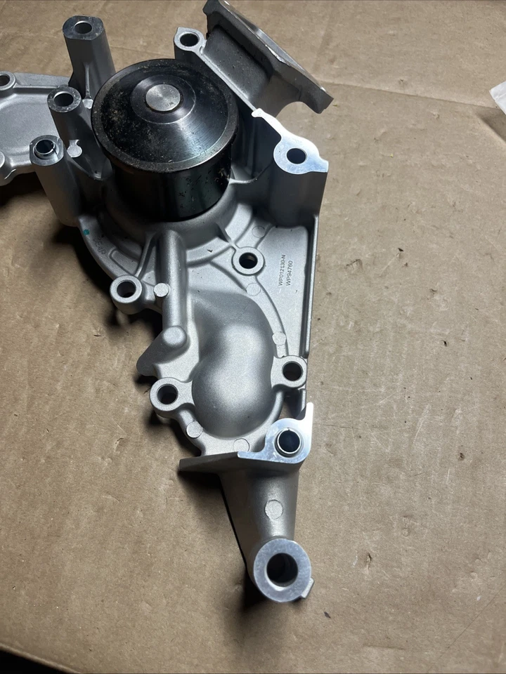 Bomba de agua del motor Lexus LS400 SC400 Celsior 1UZFE OEM genuina 16100-50023 Foto 2 de 4