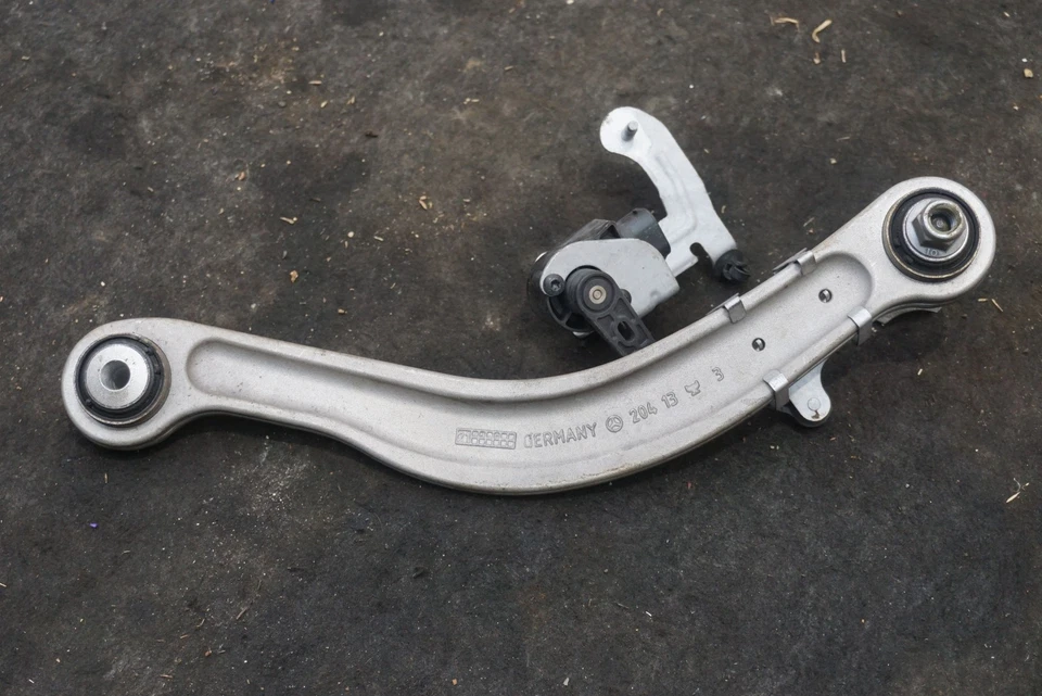 Rear Left Upper Camber Control Arm OEM 2043500132 Mercedes GLC43 AMG 2017-22 - Image 3 of 3