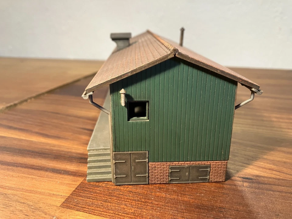 H0 Lagerschuppen Güterhalle akkurat gebaut sauber bemalt patiniert gealtert - Bild 4 von 4