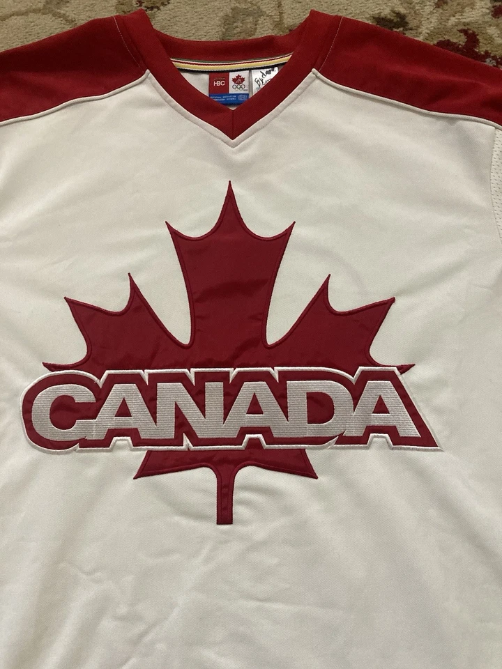 Vintage HBC TEAM CANADA 2006 Torino Turin Winter Olympic Hockey Jersey - Image 3 of 4