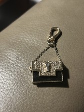 NUEVO CON ETIQUETAS Juicy Couture Pave Bolso de Mano Dije ABIERTO con LÁPIZ LABIAL en el interior