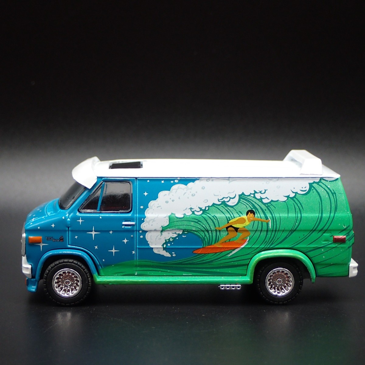 1978 78 GMC VANDURA CUSTOM SURF VAN 1/64 SCALE COLLECTIBLE DIORAMA DIECAST  CAR