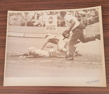 Original Newspaper Photograph Lee Lacy Gary Carter Expos Pirates VERY RARE 