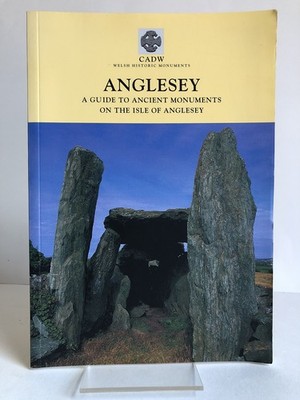 ''Anglesey: A Guide to Ancient Monuments'' M J Yates & D Longley - PB - FREE P&P !