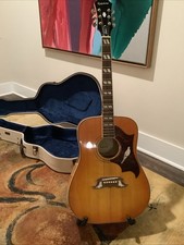 Epiphone Dove Pro With white burlap  Gator Ca...
