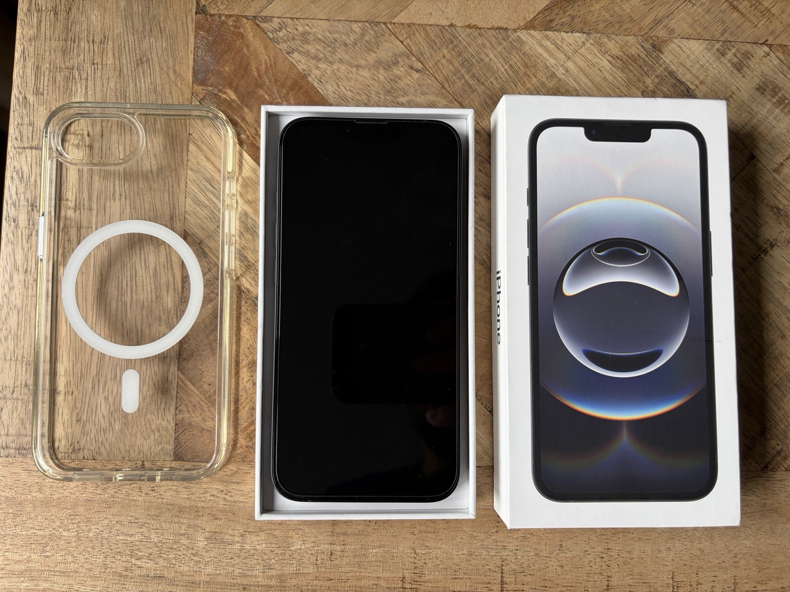 iPhone 16e 128GB Black (Unlocked)