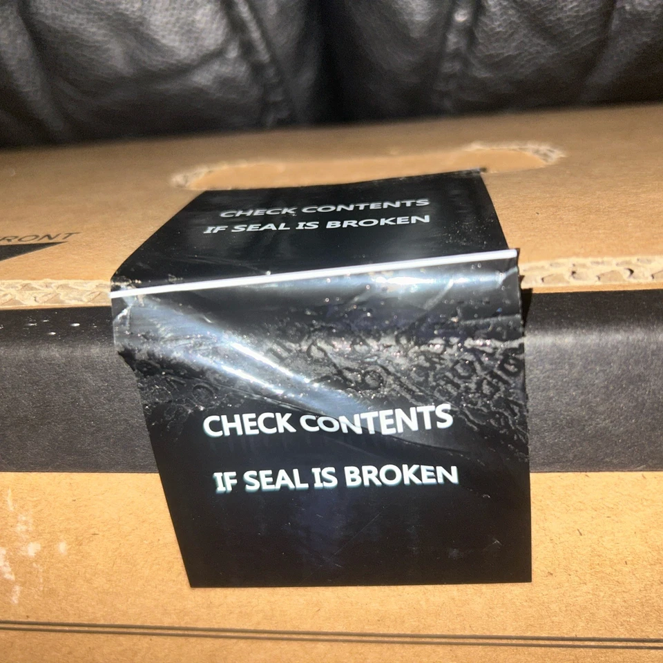 MSI MAG 274CXF 27" Curved HD 180Hz Refresh Gaming Monitor in Black -  - Image 2 of 4