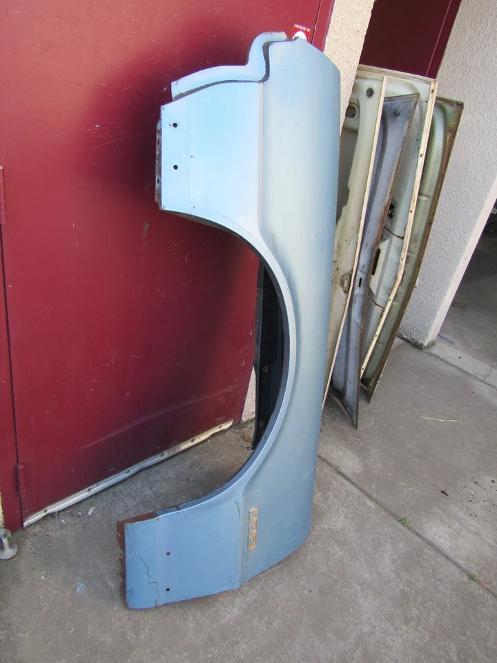 Oldsmobile Cutlass 442 1967 guardabarros izquierdo (también se adapta a 1966) Foto 2 de 4