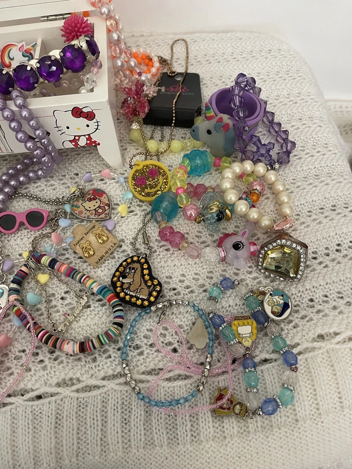 Hello Kitty Jewelry Box Lot  Little Girls Jewelry Mix - Image 4 of 4