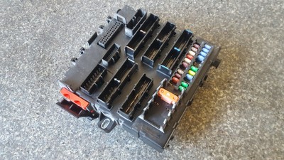 VAUXHALL VECTRA C FUSE BOX 13205774 519162002 | eBay