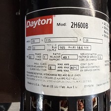 Used. DAYTON SINGLE PHASE 1/10 HP GEAR MOTOR / 2H600B  115 VOLT  49:1 RATIO
