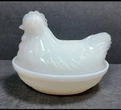 Vintage Hazel-Atlas Milk Glass Hen on Nest Dish  3.5" Small  Basket Weave