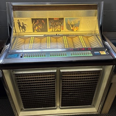 1961-1962 SEEBURG STEREO LP CONSOLE 160 SELECTIONS JUKEBOX MODEL
