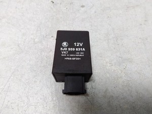 SKODA ROOMSTER 5J Relais 5J0959631A 1.39 Petrol 63kw 2008 27546733