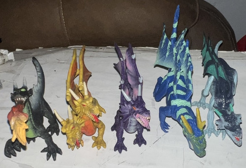 Vintage Lot of 5 Dragons Solid PVC Plastic Action Figures 5" Collectors Toys