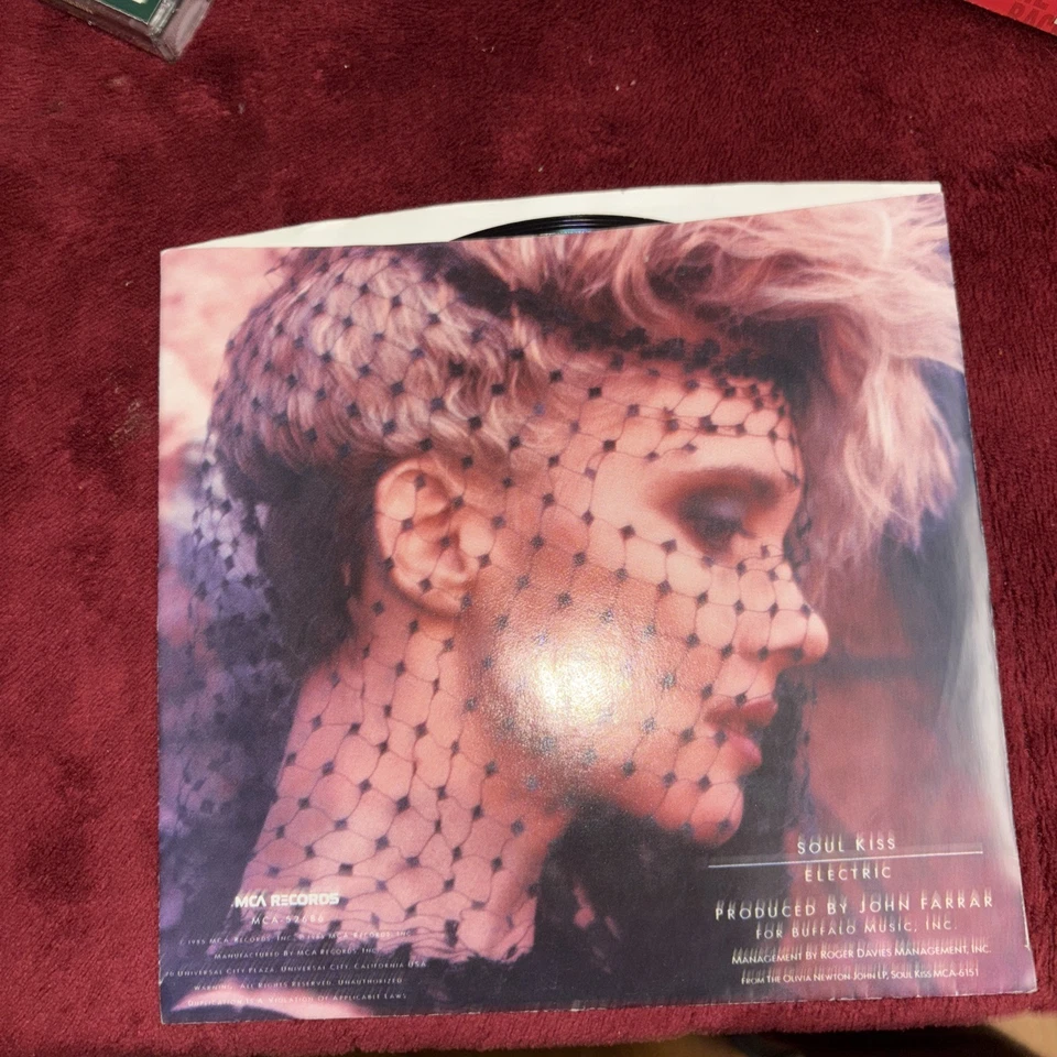 Оливия Ньютон Джон хит сингл Soul Kiss 7 дюймов виниловый сингл запись электрическая - Изображение 2 из 2
