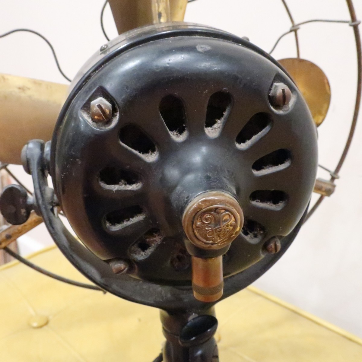 Antique 1901 GE General Electric 3 Speed 4 Brass Blade Kidney Fan