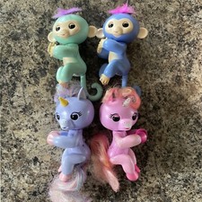 WowWee Fingerlings Sparkly Unicorns Monkeys Lot Of 4
