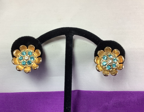 1950 Vintage Gold Tone Sky Blue & Clear Crystal Screw Back Earrings E51 - 第 4/5 張圖片
