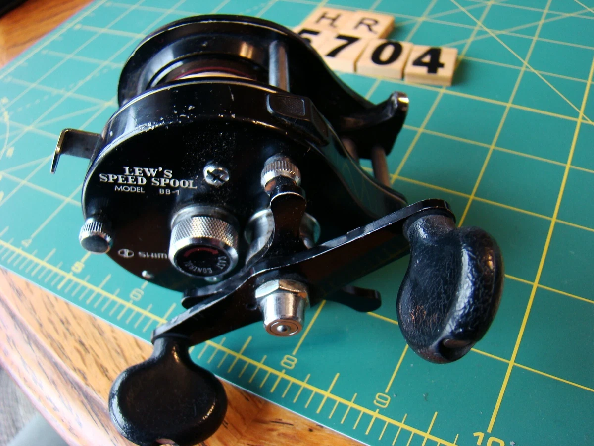 V5704 HR LEW'S SPEED SPOOL BB-1 SHIMANO BAITCASTER EMBLEM MISSING