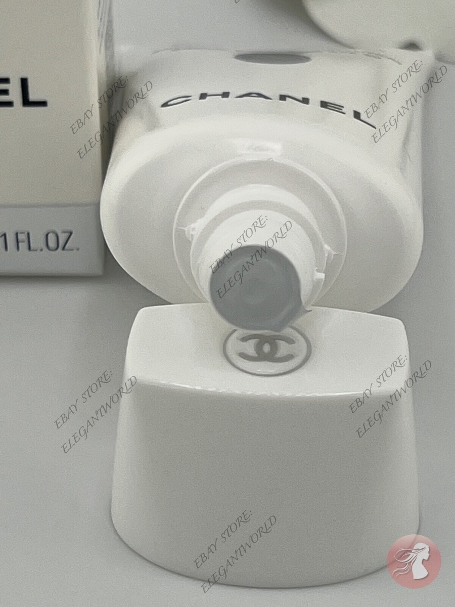 Chanel UV Essential Complete Protection Sunscreen SPF 50 (1oz) New