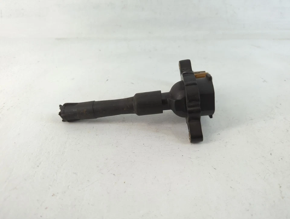 2001-2002 Bmw 525i Ignition Coil Igniter Pack EVHNI - Image 4 of 4