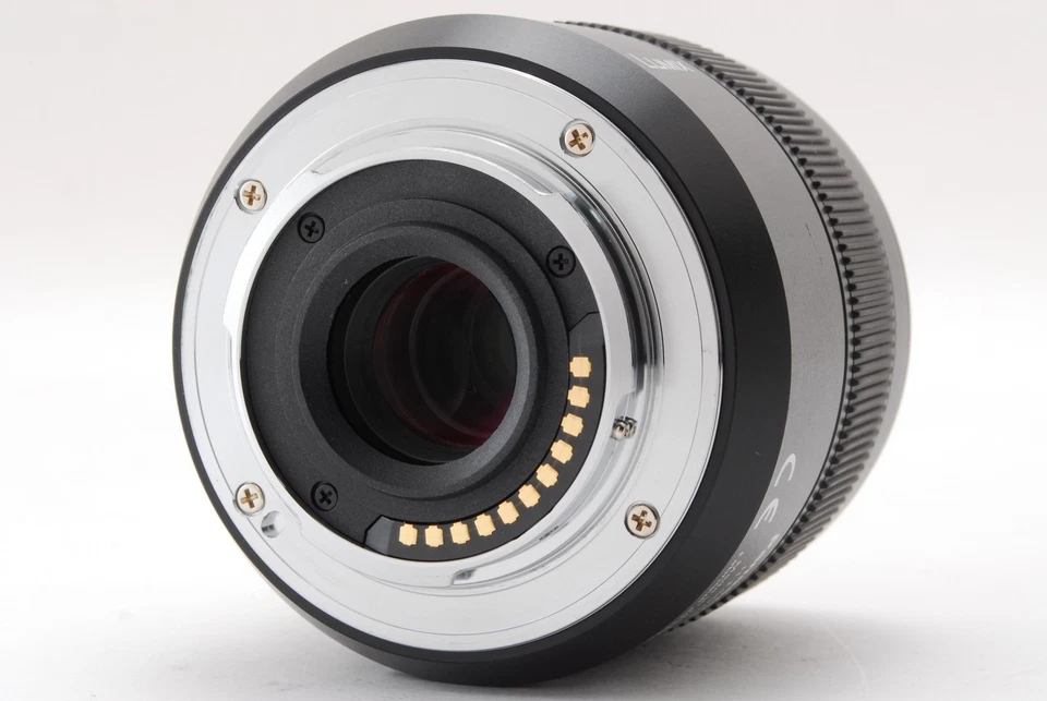 【MINT】Panasonic LUMIX LEICA DG MACRO ELMARIT 45mm f/2.8 ASPH MEGA O.I.S Lens - Image 4 of 4