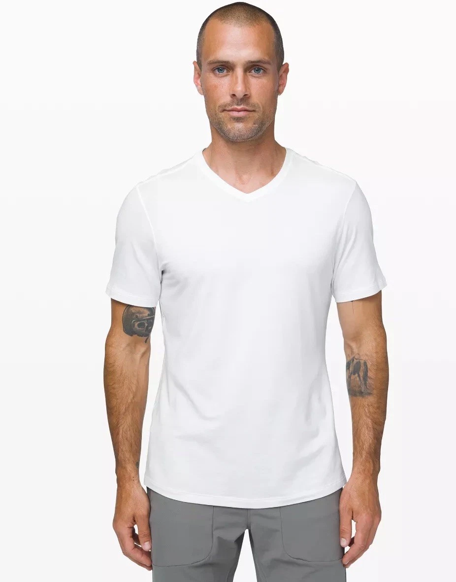 Lululemon Mens Nulu Ultra Soft T Shirt V-neck Silver Gray Drop 2009