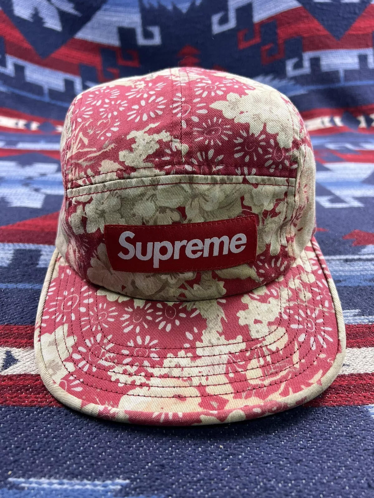 Casquette de camp suprême chapeau 5 panneaux boîte BOGO logo rare fleurs fleurs de cerisier