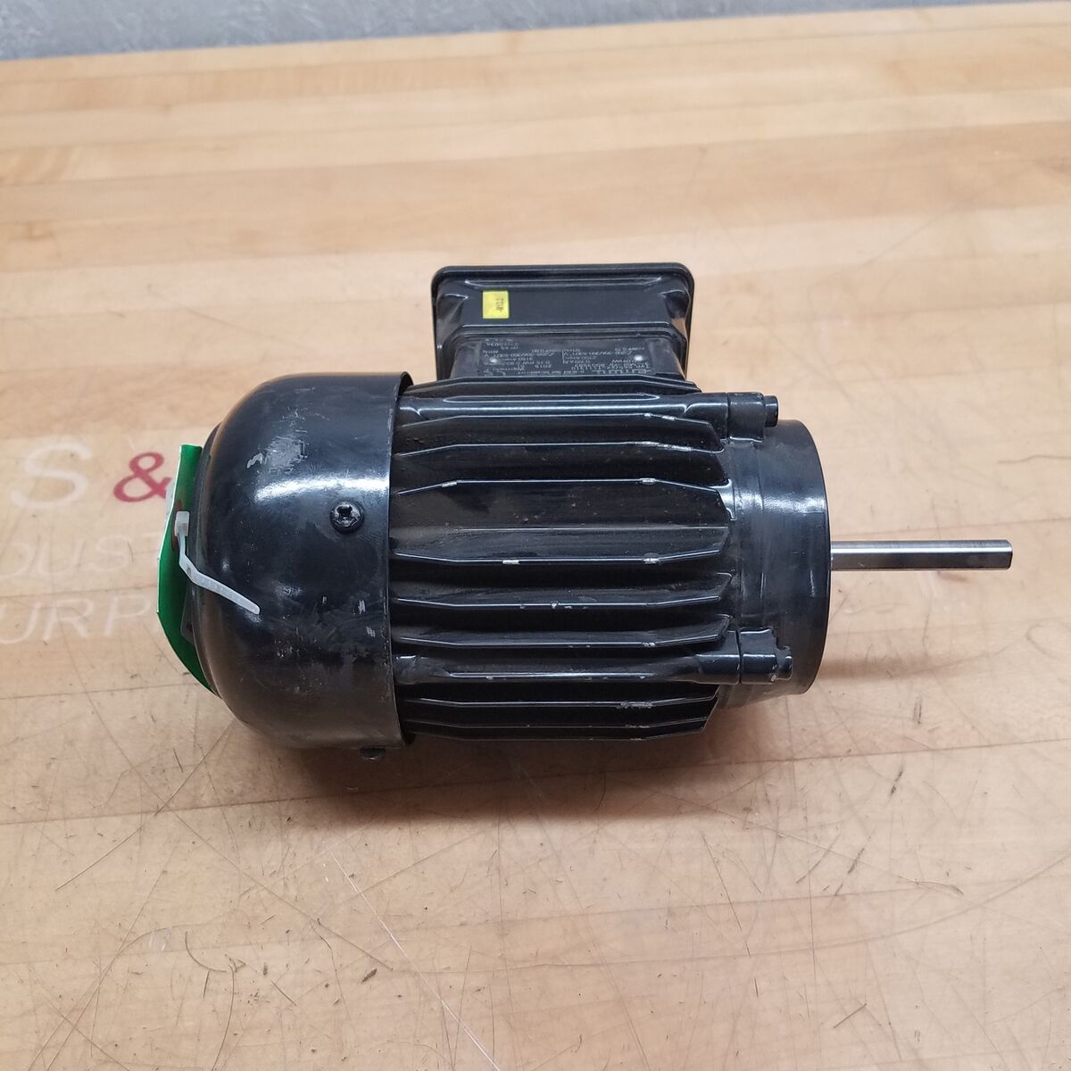 Emod 56S/2X-T111310 Motor, 202-306/350-530VAC, 3PH, 2700 Emod 56S/2X-T111310 Motor, 202-306/350-530VAC, 3PH, 2700