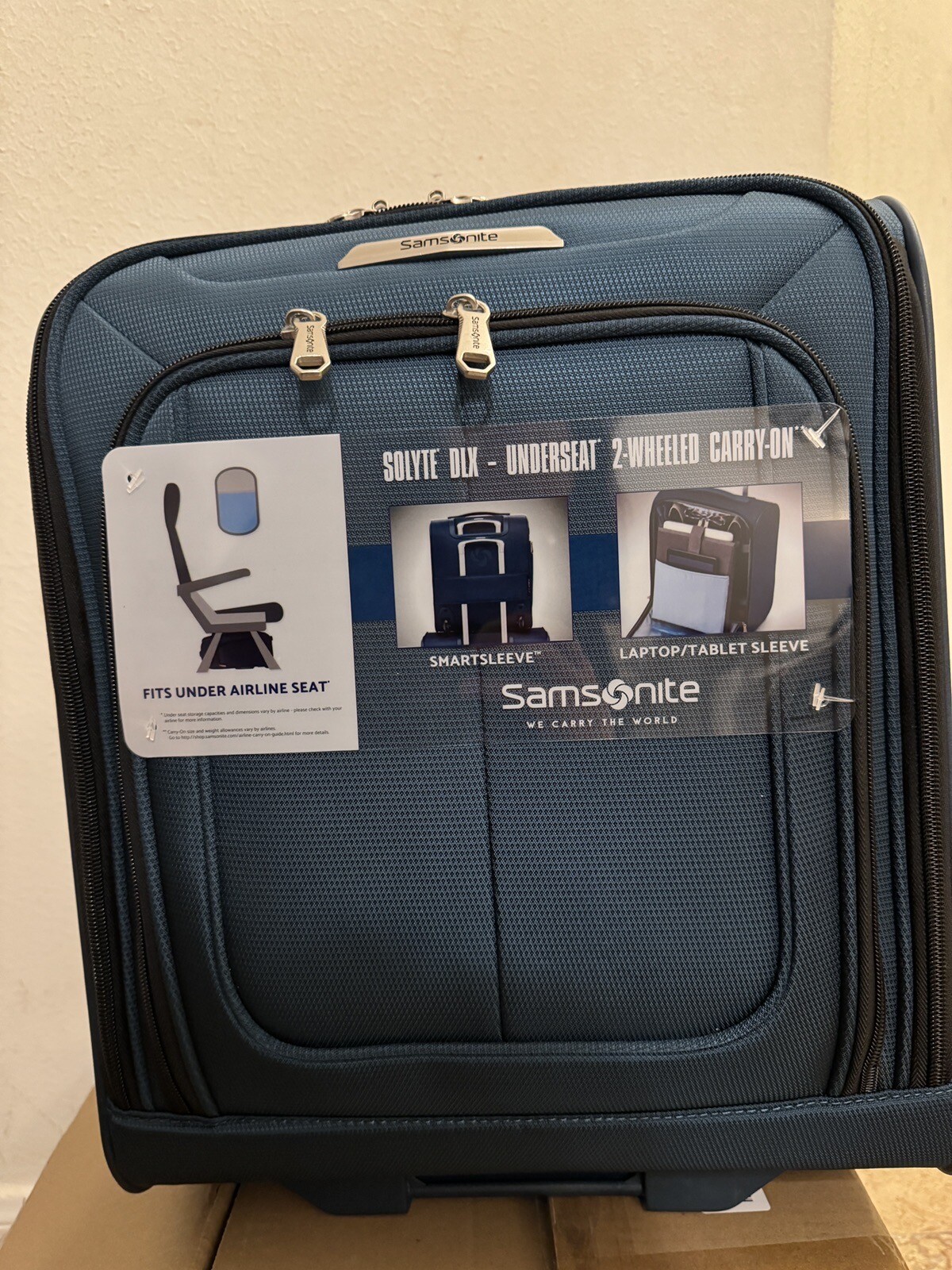 Samsonite Solyte DLX Softside Luggage, Mediterranean Blue, Underseater