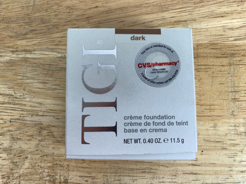 TIGI Professional Cosmetics Creme Foundation Compact - Dark .40 oz - Picture 2 of 4