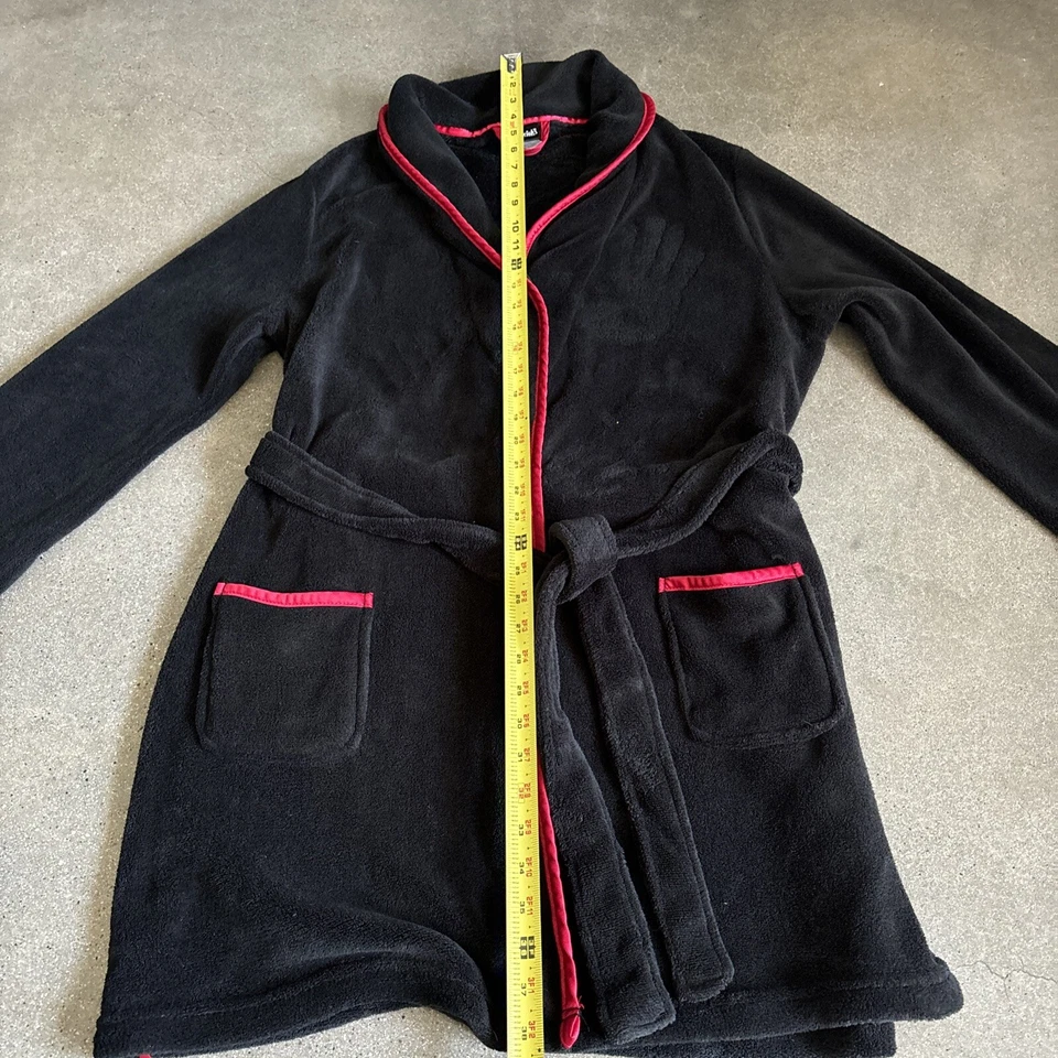 Frederick’s of Hollywood bata polar negra con ribete rojo y cinturón negro para mujer L/XL Foto 4 de 4