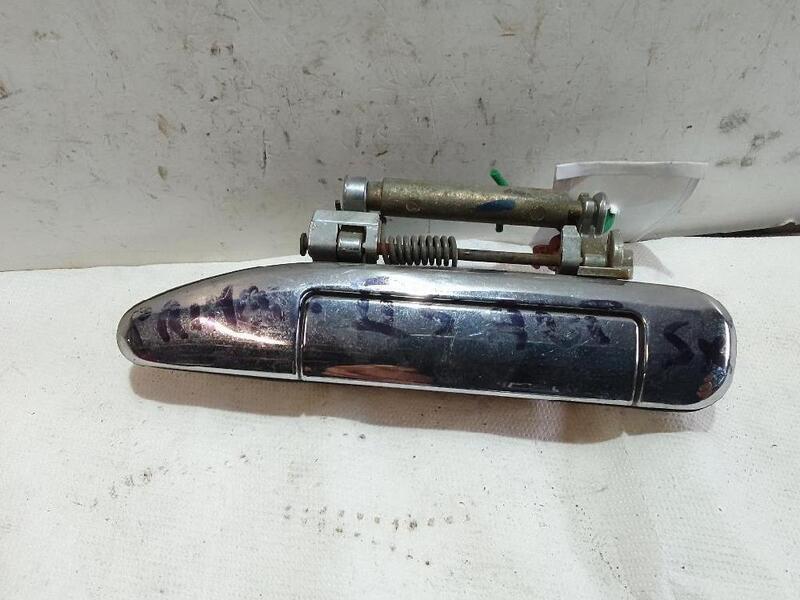 806072J000 front outer door handle lh NISSAN PRIMERA «II 1997 2.0