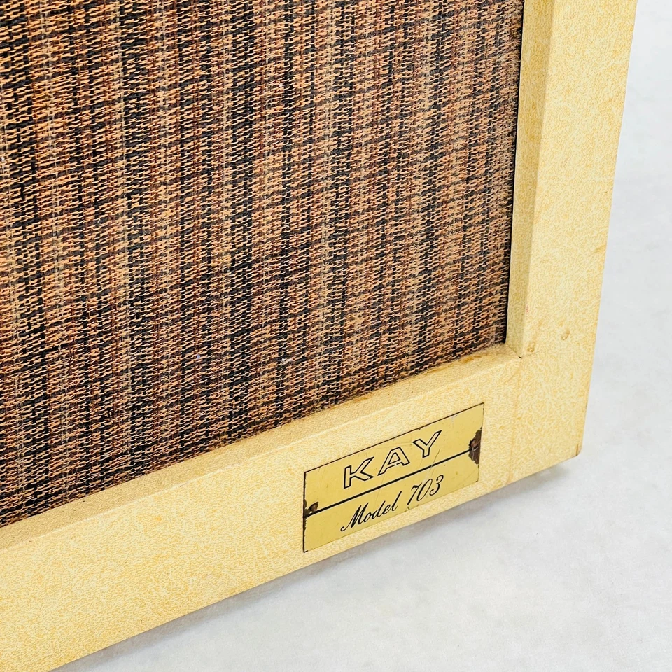 Kay 型号 703 1x8 英寸组合放大器 1962 - 奶油色和棕色 — 第 3/4 张图片