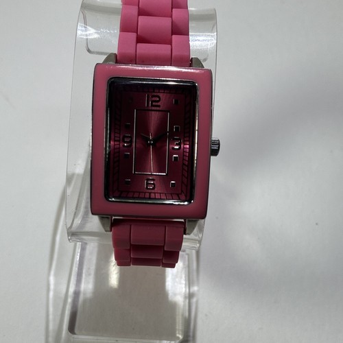 Gossip GSP972A Women’s Pink Rectangular Analog Quartz Watch Rubber Strap