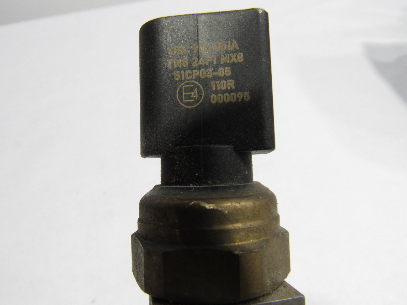 10-20 Bentley Mulsanne 2012 6.8L Right Engine Fuel Injection Rail Pipe @1