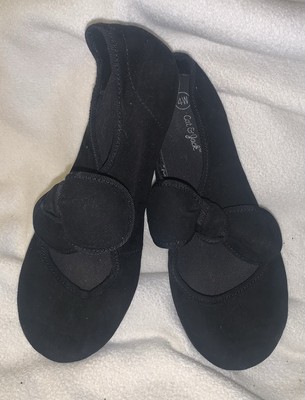 Girls Black Ballet Flats (size 4)