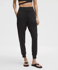 Lululemon Align High Rise Jogger Pants Womens 2 Black Pockets 