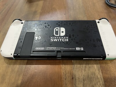 Nintendo Switch Console • Limited Edition • Animal Crossing - 3