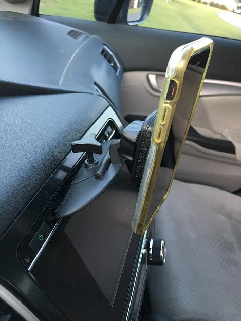 APPS2Car Universal CD Slot Magnetic Car Phone Mount - Image 2 of 3