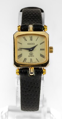 GUCCI ブラック ゴールド レザーバンド 時計 Vintage 20mm Gucci Stack Ladies Gold Case Square Watch Black