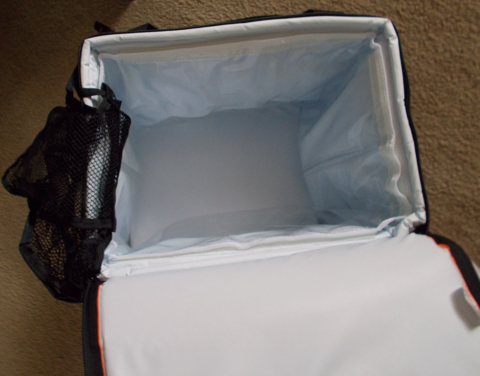 ROLLING CLEVELAND BROWNS INSULATED COOLER ON WHEELS GAME DAY TAIL GATE PARTY