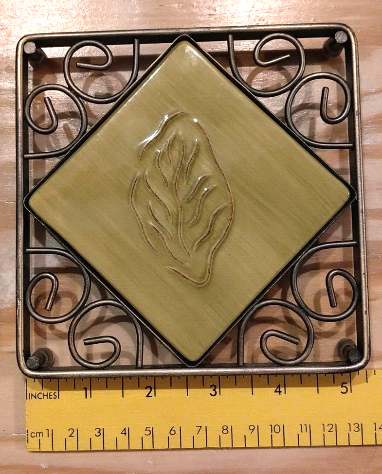 Tastefully Simple Host Collection Ceramic & Metal Trivet Green Leaf