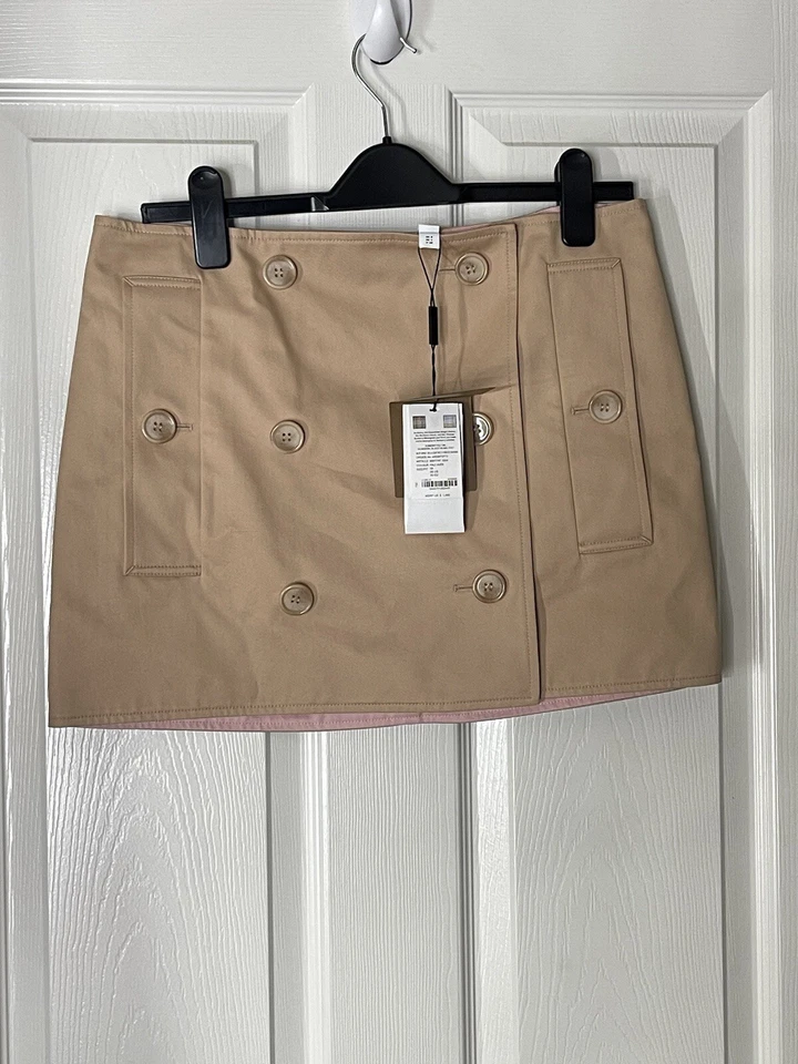 Burberry Ladies Pale Nude Cotton Gabardine Trench Mini Skirt, size 6 NWT - Image 4 of 4